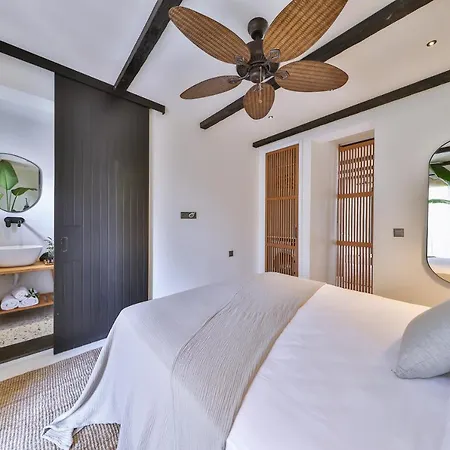 K-log Apartment *